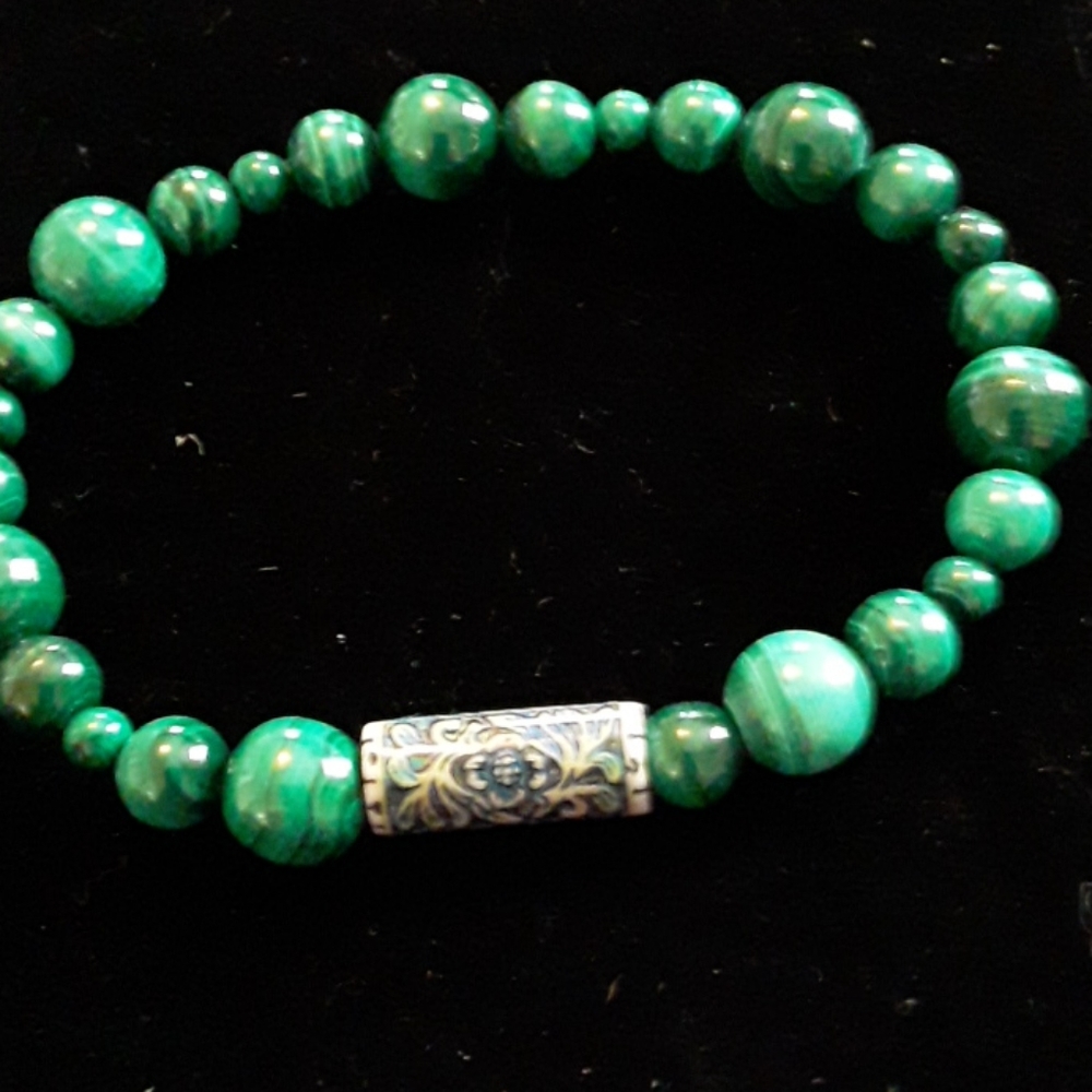 Jewelry - Picture 3 of 3